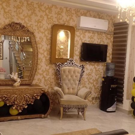 Hotel S.R. Lounge Multan Buitenkant foto